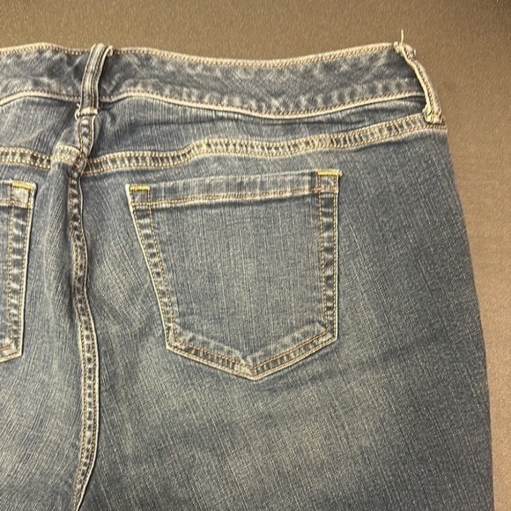 403.   Torrid women’s blue skinny jeans size 16 R